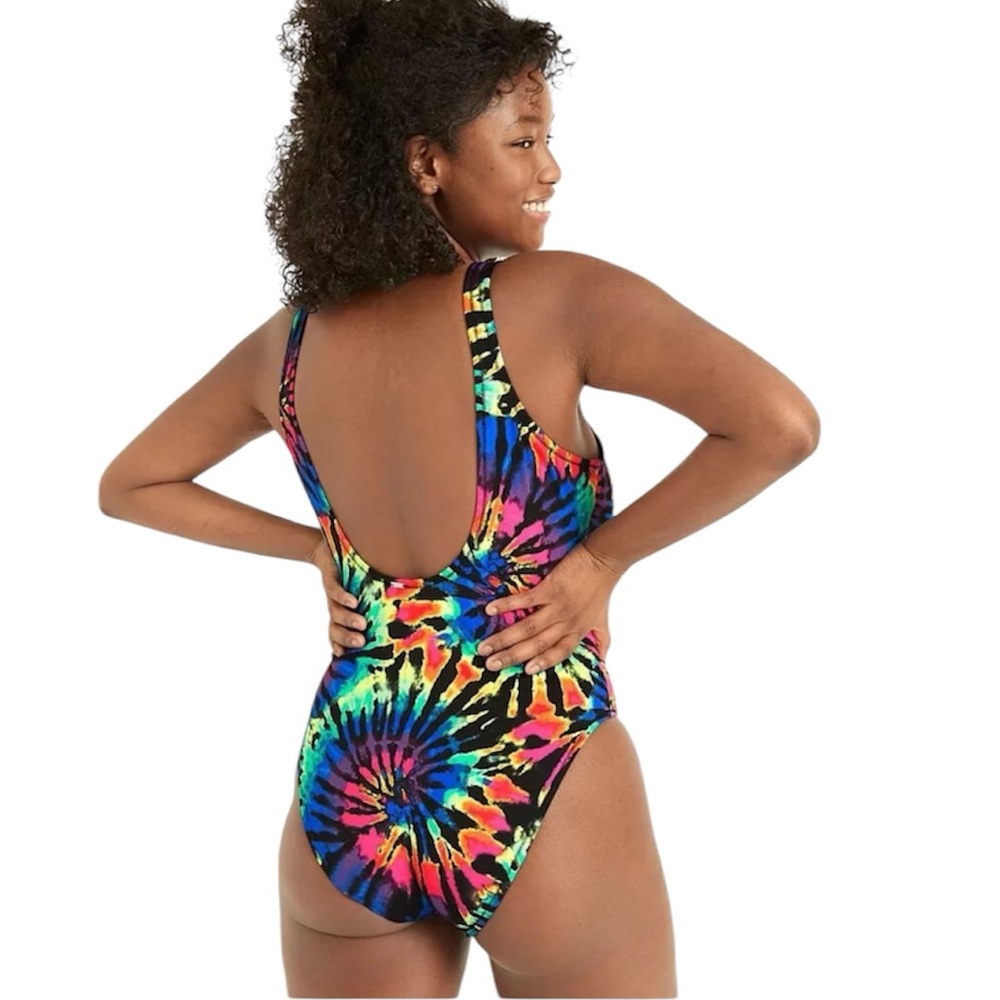 🦋Victoria's Secret PINK Active
Swimsuit One Piece Rainbow Tie Dye size-XS
